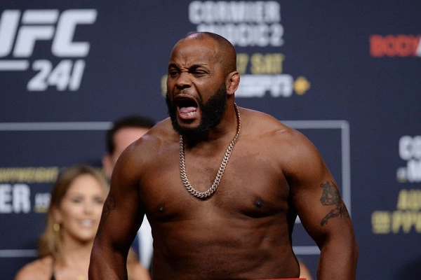 Кормье закрыл вопрос о своем будущем в MMA